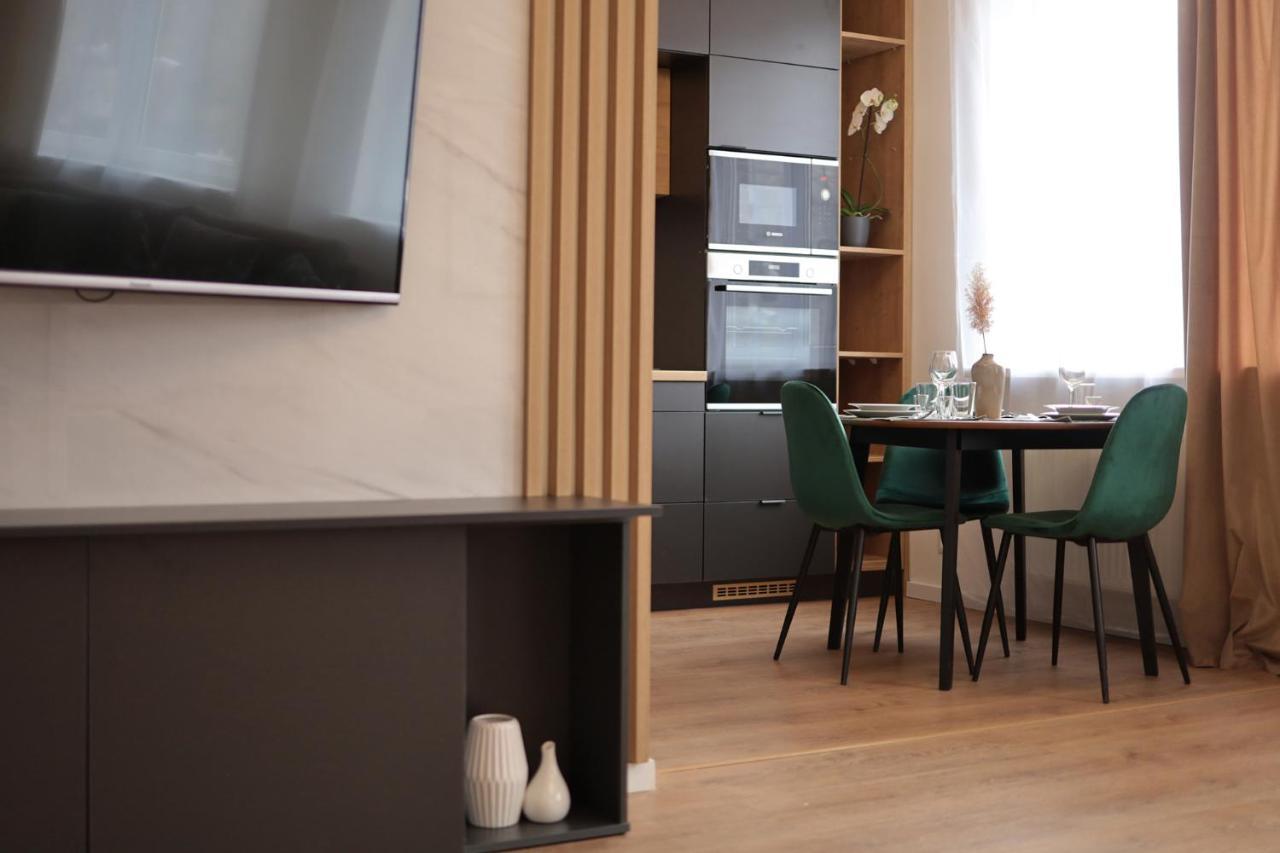 Beautiful And Stylish 2 Bedroom Apartment In The City Center And In The Pedestrian Zone Bratislava Buitenkant foto