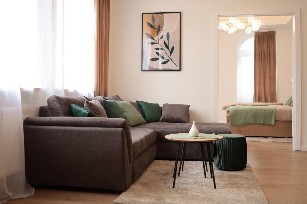 Beautiful And Stylish 2 Bedroom Apartment In The City Center And In The Pedestrian Zone Bratislava Buitenkant foto